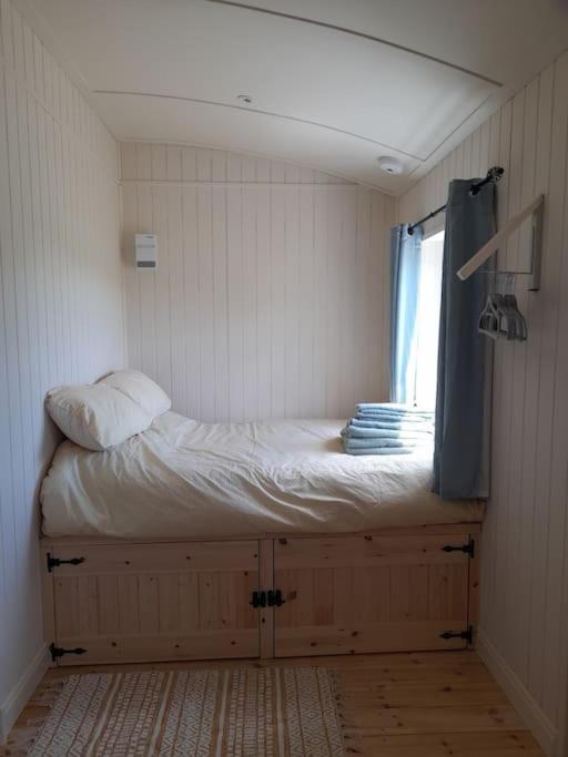 Dinky'S Den Daire Coverack Dış mekan fotoğraf