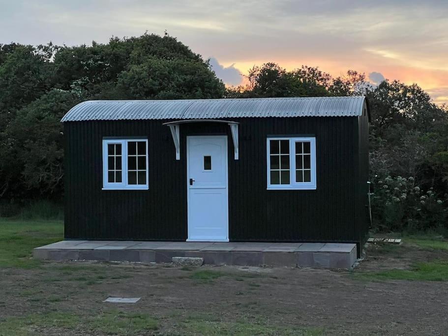 Dinky'S Den Daire Coverack Dış mekan fotoğraf